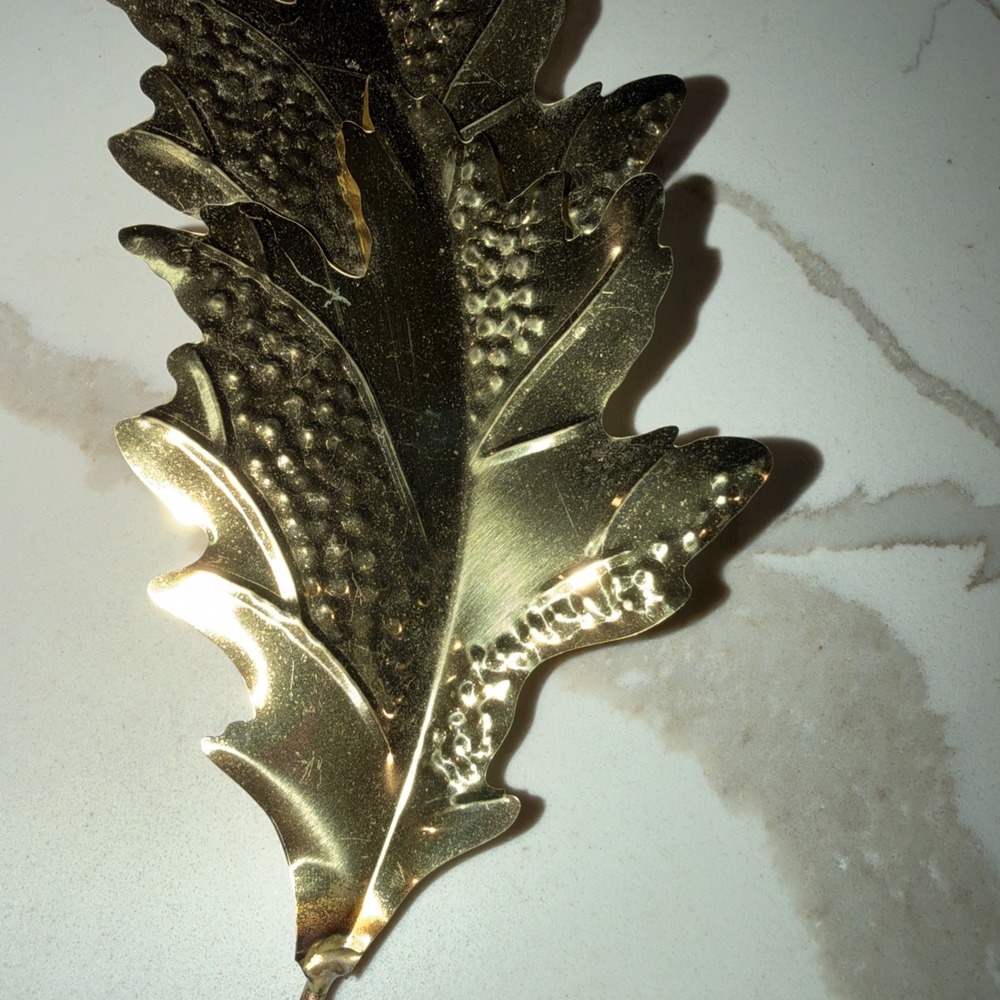Lot Of 2 Vintage Brass And Copper Leaf Wall Hangings 18" Curved - Picture 2 of 5